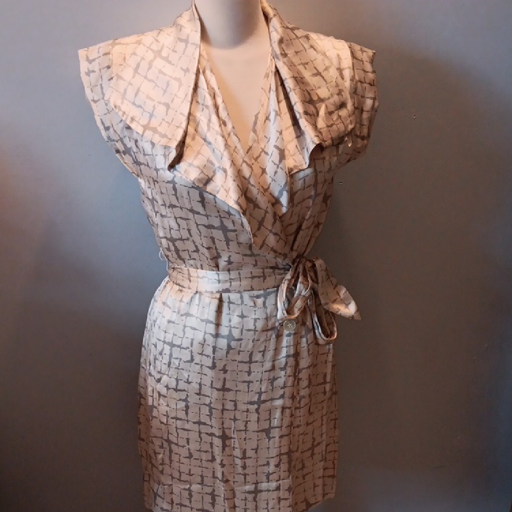 Club Monaco Silk Elegant Cream Patterned Faux Wrap Dress